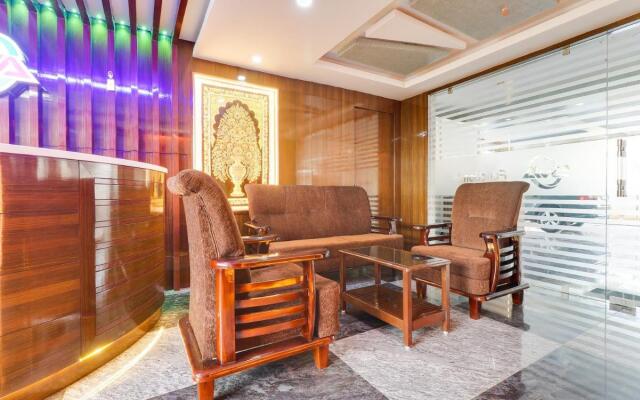 Townhouse OAK Hotel SVA