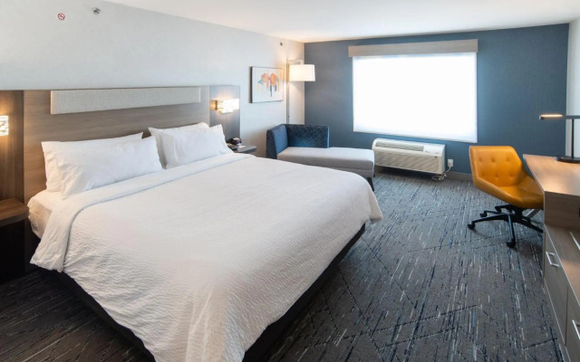 Holiday Inn Express & Suites Moose Jaw, an IHG Hotel