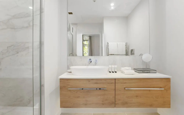 Hobson Quay Apartments by Urban Rest