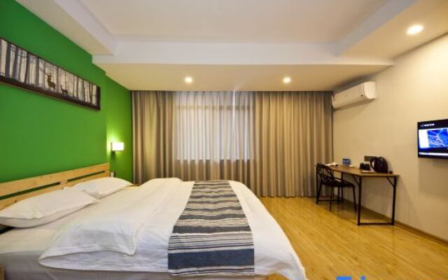 Youyou Qilan Hostel