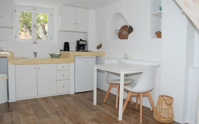 Siesta Villas, Cycladic Elegance With Castle View