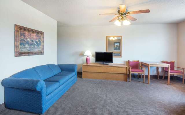 Super 8 by Wyndham Abilene KS
