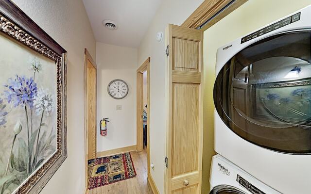 830golf1 2 Bedroom Condo