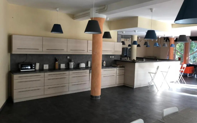 Edit Apartman