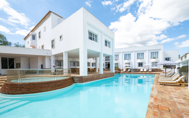Baluarte da Vila Apartments