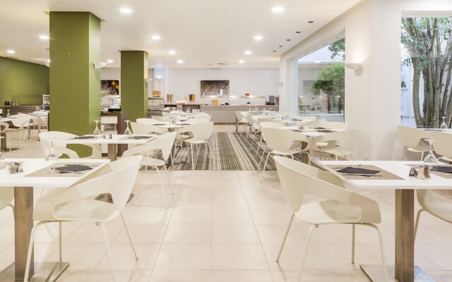 Hotel ILUNION Menorca