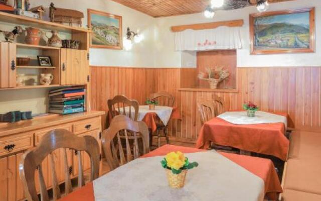 Farm Holidays Povsin