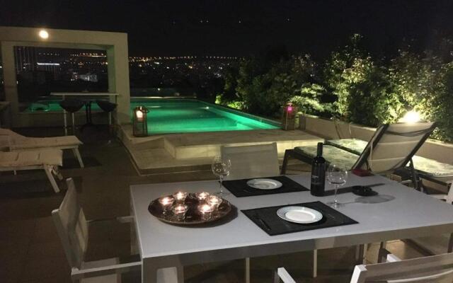 Athens Lycabettus Hill Penthouse, Private Roof Garden & Pool