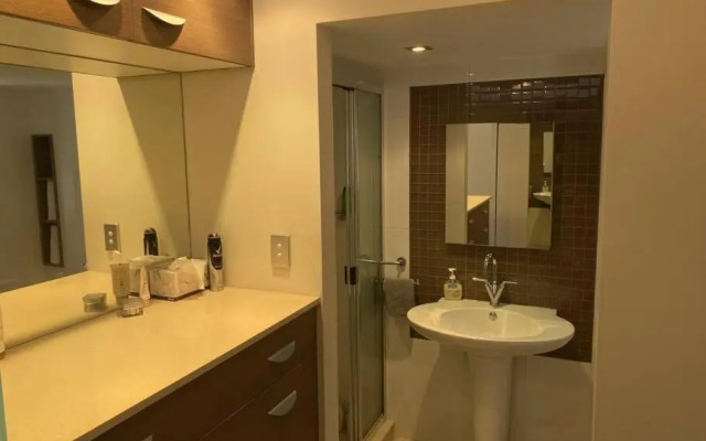 Alex Beachfront 3 brm Apartment - 9th floor