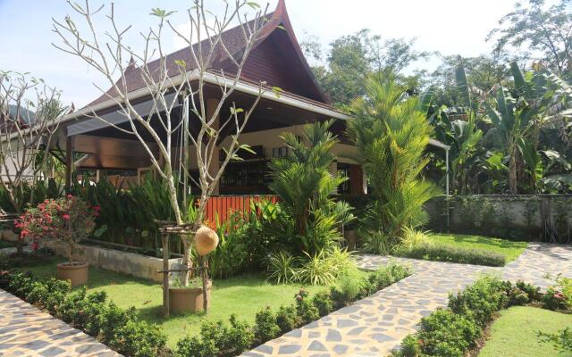 Chanapha Residence (SHA Extra Plus)