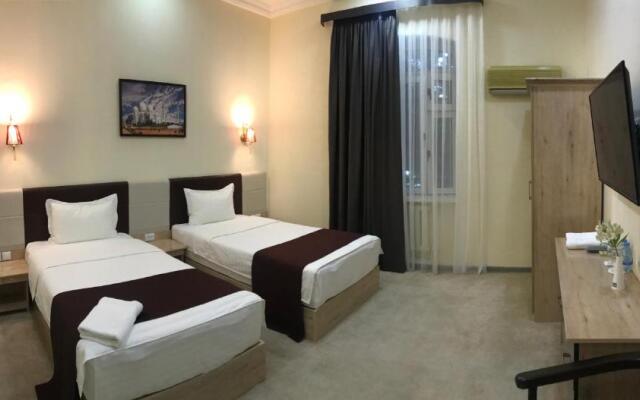 Karavan Street Hotel