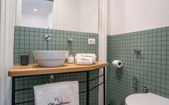 Napoliamo Guest House