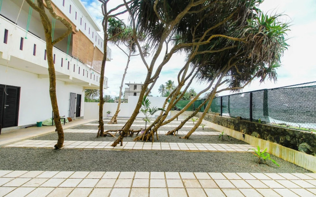 OYO 378 Hirun Beach Hotel