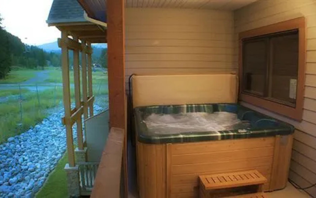 Sullivan Stone Lodge