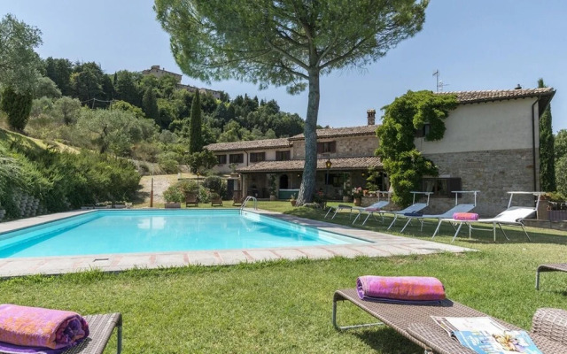 Pg-l188-lmne0at - Hostal de Todi 12