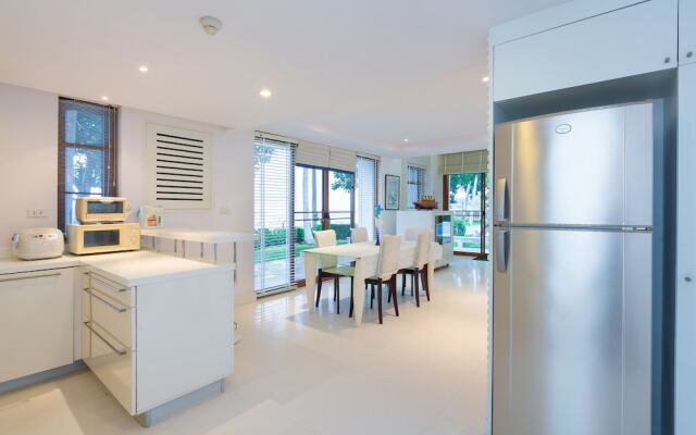 Baan LonSai Beachfront Condominium