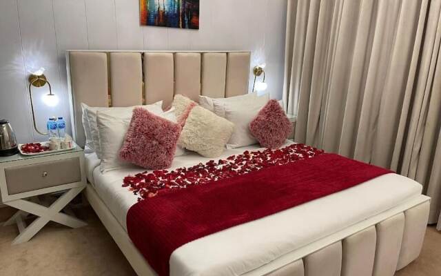 The Life Style Lodges