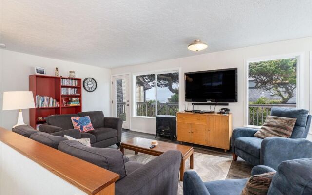 The Lakeside Caboose