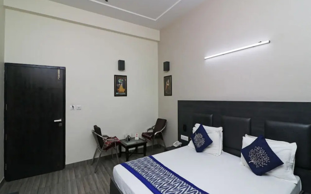 Oyo 3396 Hotel Parichay