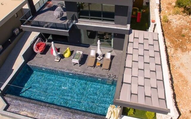 Villa Luke 2