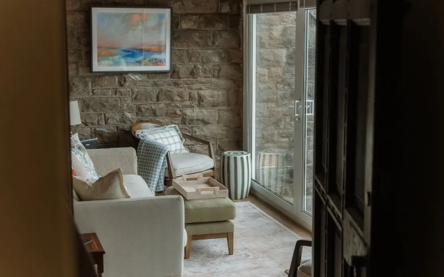 Grey Walls