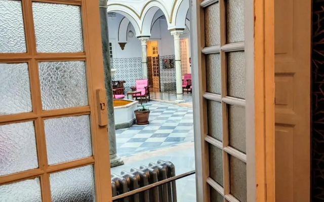 Hotel Simón