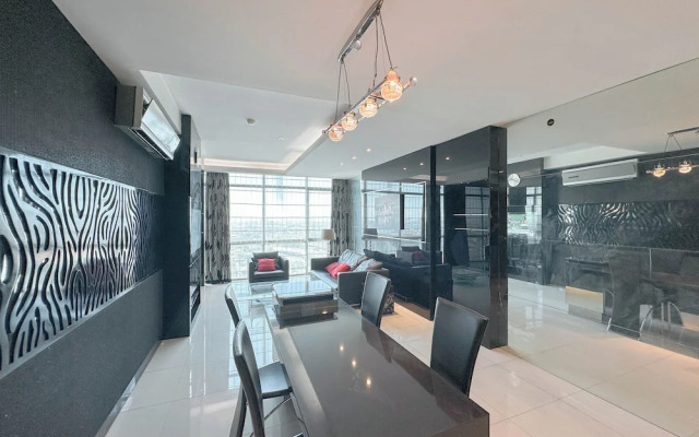 Spacious And Comfortable Living 3Br Apartment At Aryaduta Residence