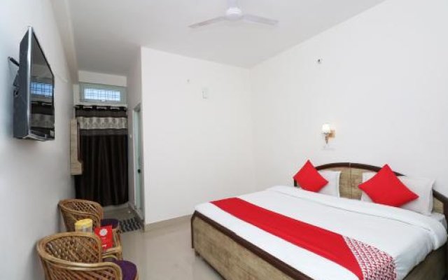 OYO 24537 Hotel Sahaj Villa