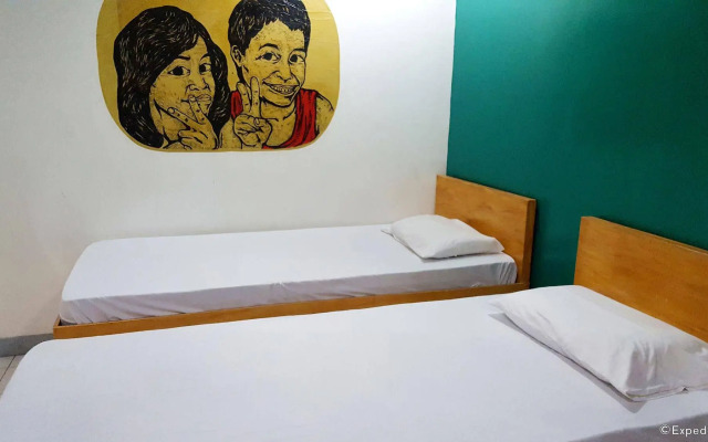 Lokal Hostel