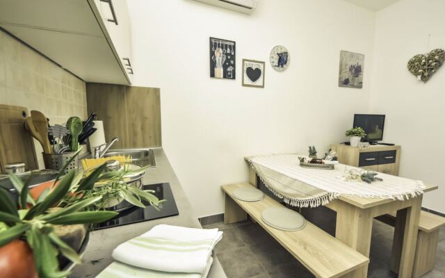 Apartment Snježana Karlobag 32186