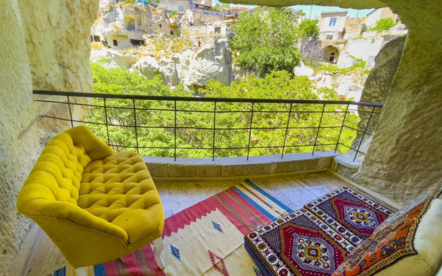 Heritage Cave Suites