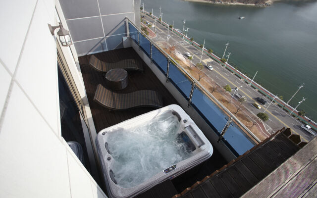 Benikea Hotel Yeosu