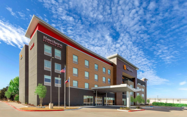 Hawthorn Extended Stay by Wyndham DeSoto