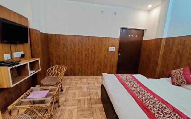 Bhagirathi Hotel in Tapovan By PerfectStyaz