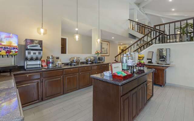 Best Western Plus Executive Inn