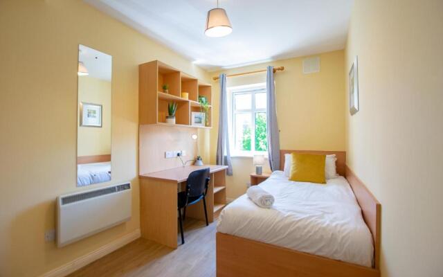 The Townhouse at Gort Na Coiribe By Shortstays