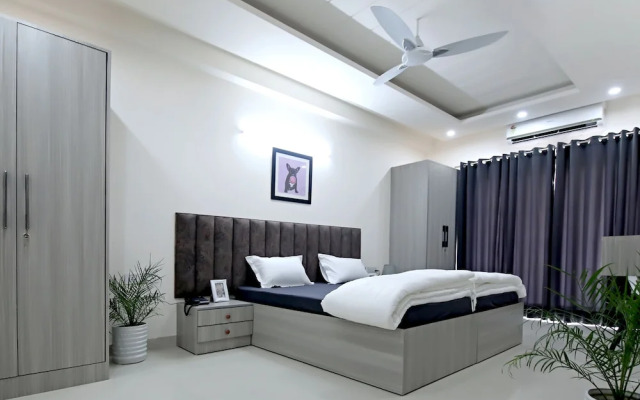 Housr Sector 43 Gurgaon Global FoyerMall