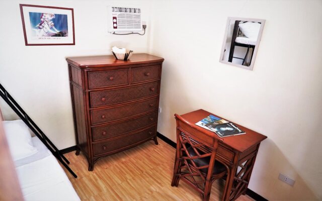 HideAway Dive Hostel