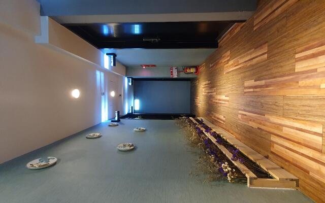 Slow Wow Hot Spring Hotel