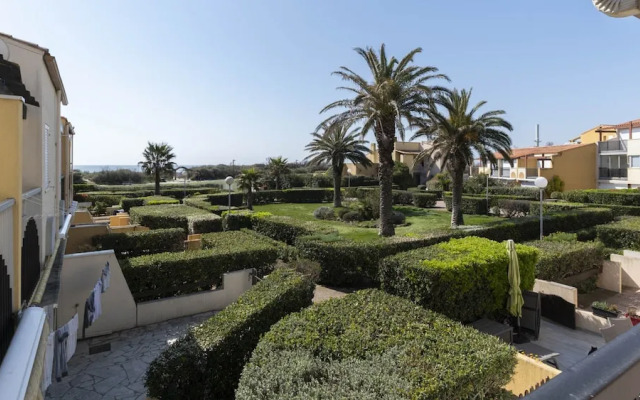 Relaxing Retreat by the Sea