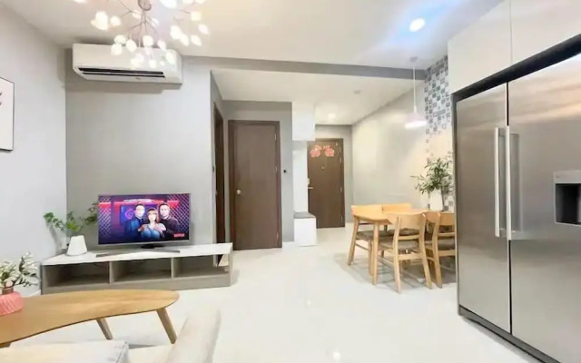 Saigon Royal View Residence & River