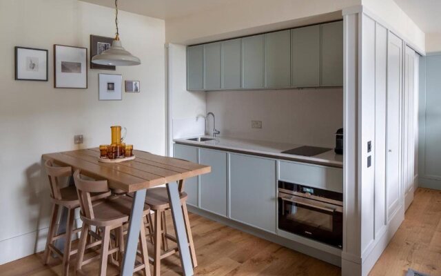 Abbey Strand Apartments at Holyrood
