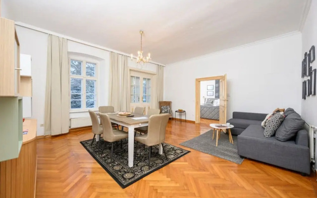 Spacious 2BR Stay for 6 Heart of Mödling