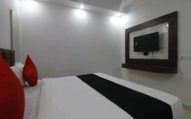 Roomshala 077 Hotel City Life