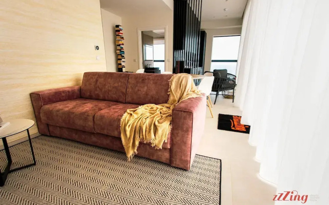 Your Luxury Retreat at Mercury Towers