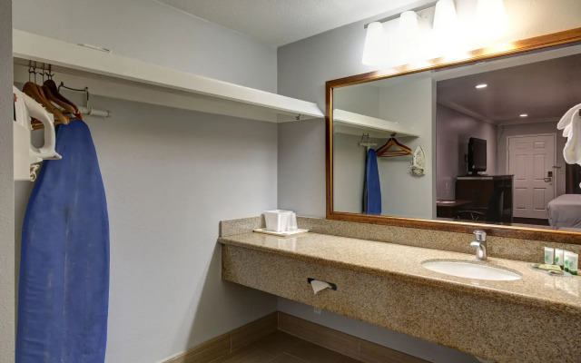 Comfort Inn