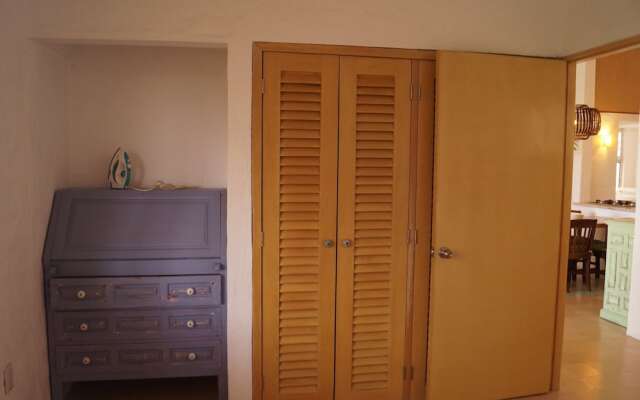 Puerto Vallarta 2br condo Loma del Mar