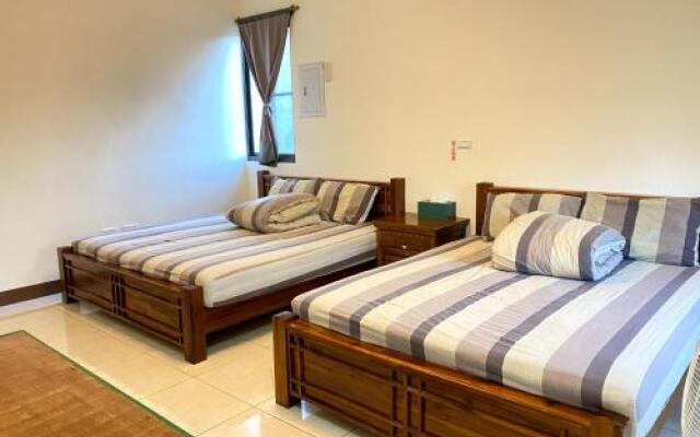 South 215 Homestay