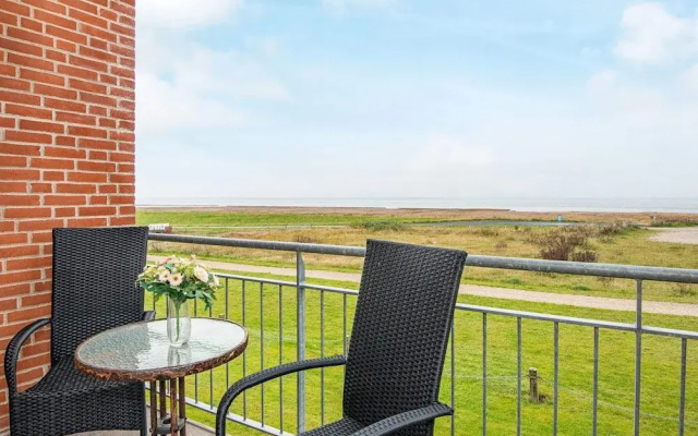 6 Person Holiday Home in Hojer