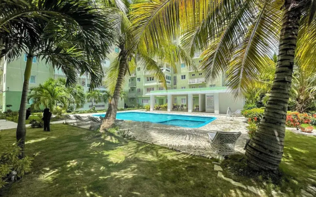 Oceanfront Condo in Ave. España Sleeps 8
